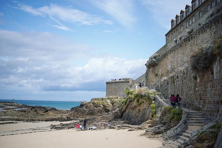 Côte Bretonne en camping car - Remparts de Saint Malo