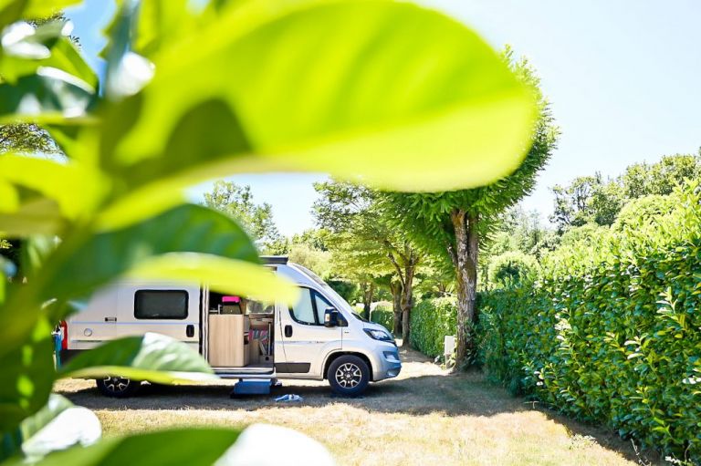 domaine du surgie figeac vanlife